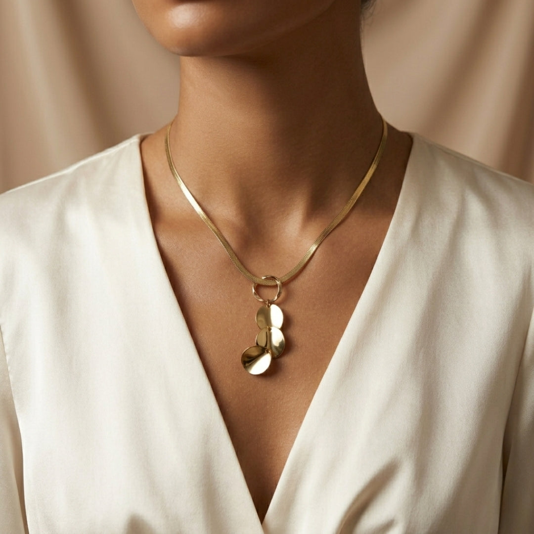 Elara Drop Necklace