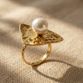 Lunéa Pearl Sculpt Ring