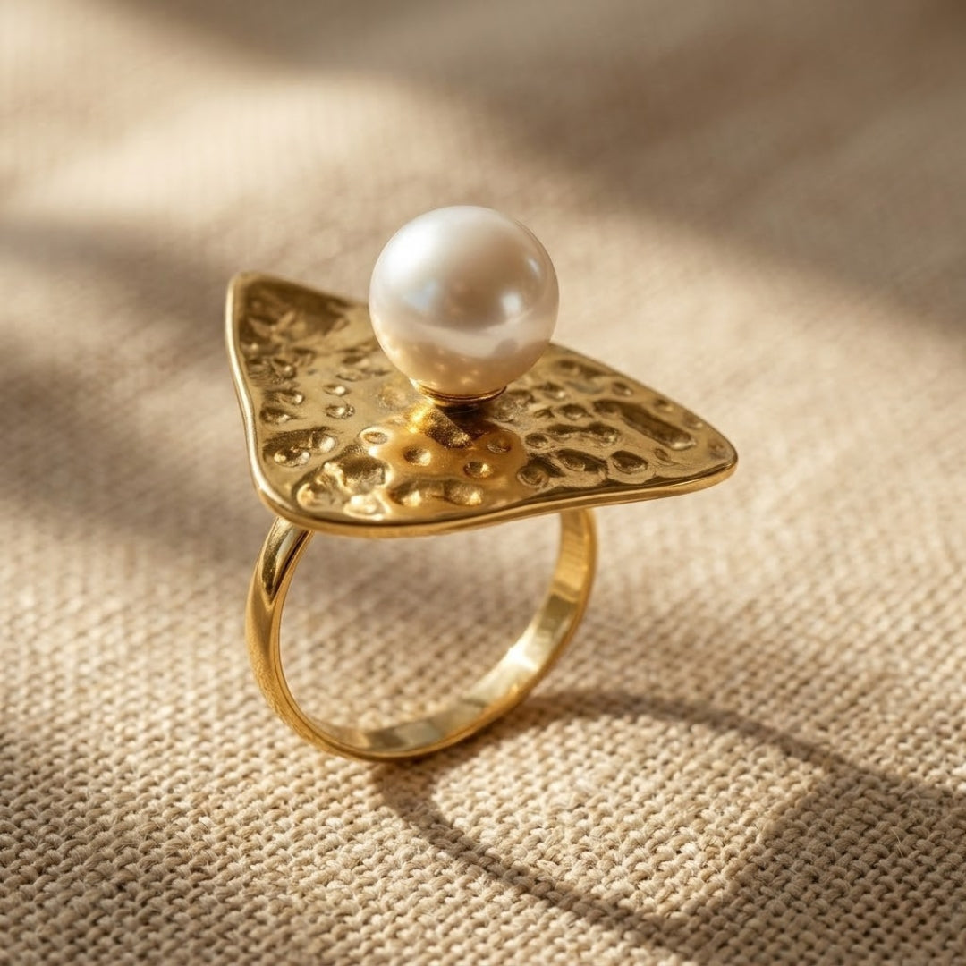 Lunéa Pearl Sculpt Ring