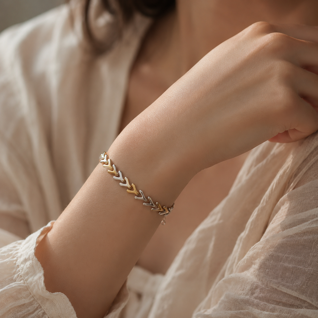 Sterling Silver & 18K Gold Heart Link Bracelet 925